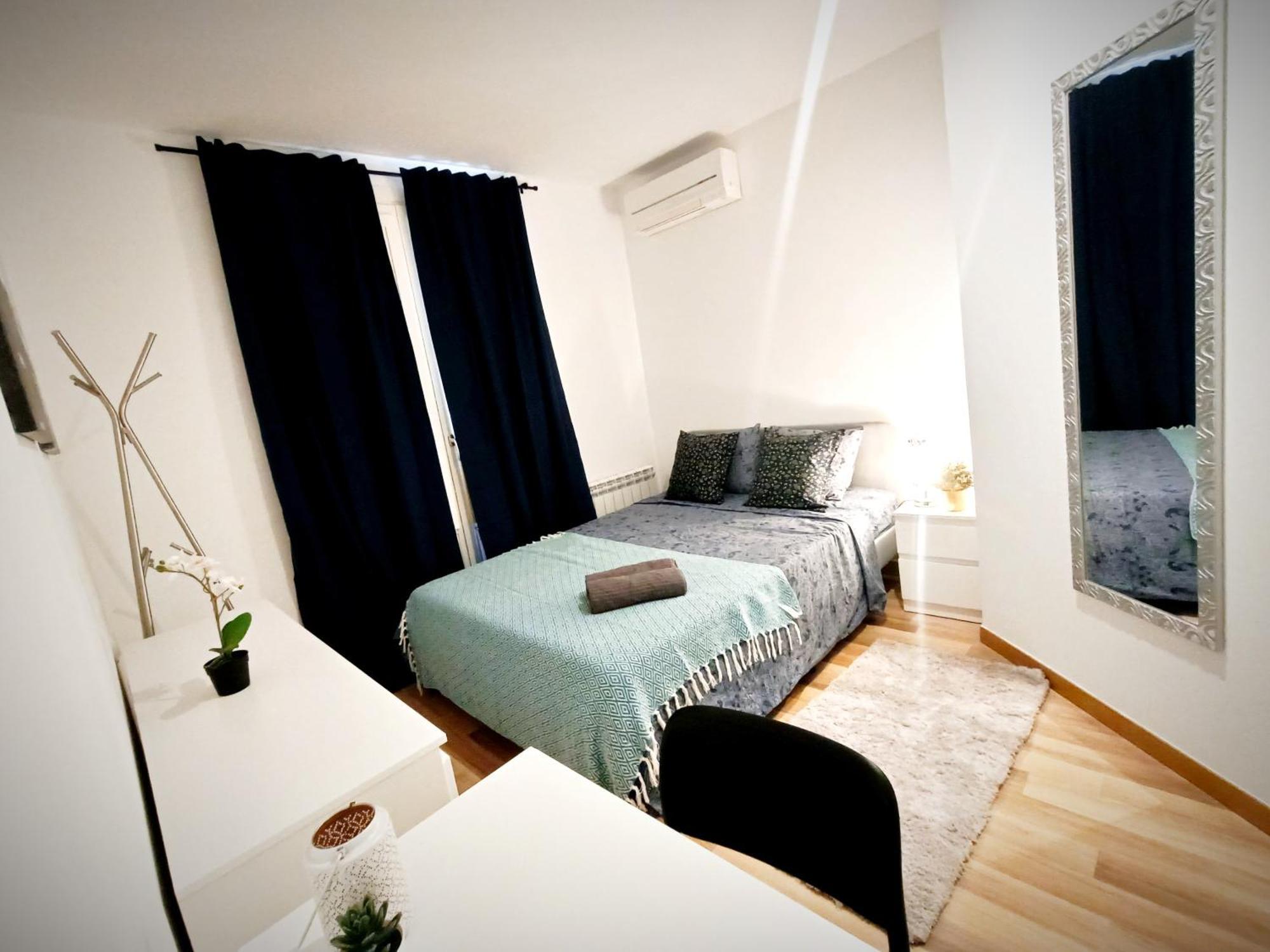 Private Rooms By La Rambla Barcelona Ngoại thất bức ảnh