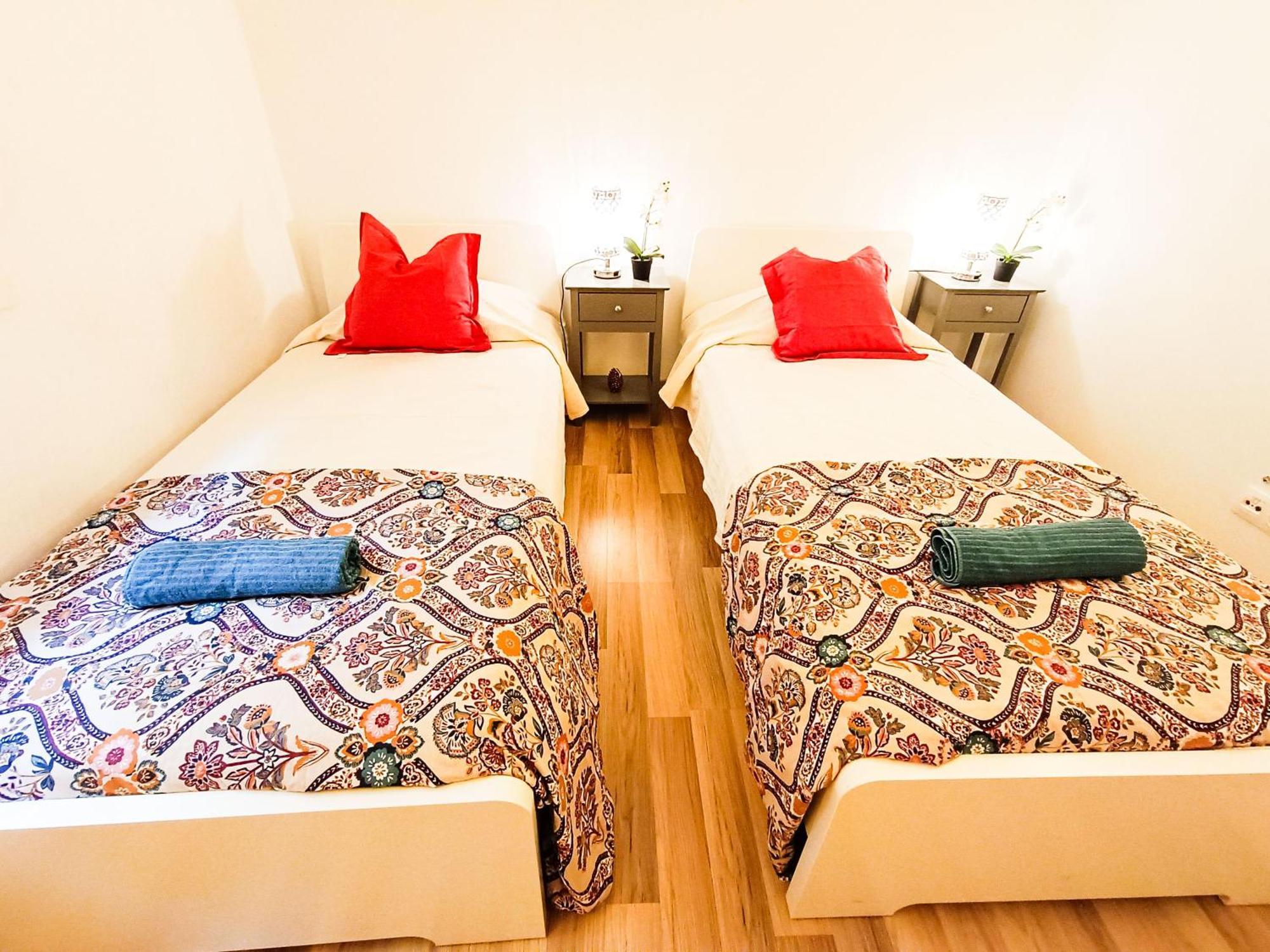 Private Rooms By La Rambla Barcelona Ngoại thất bức ảnh