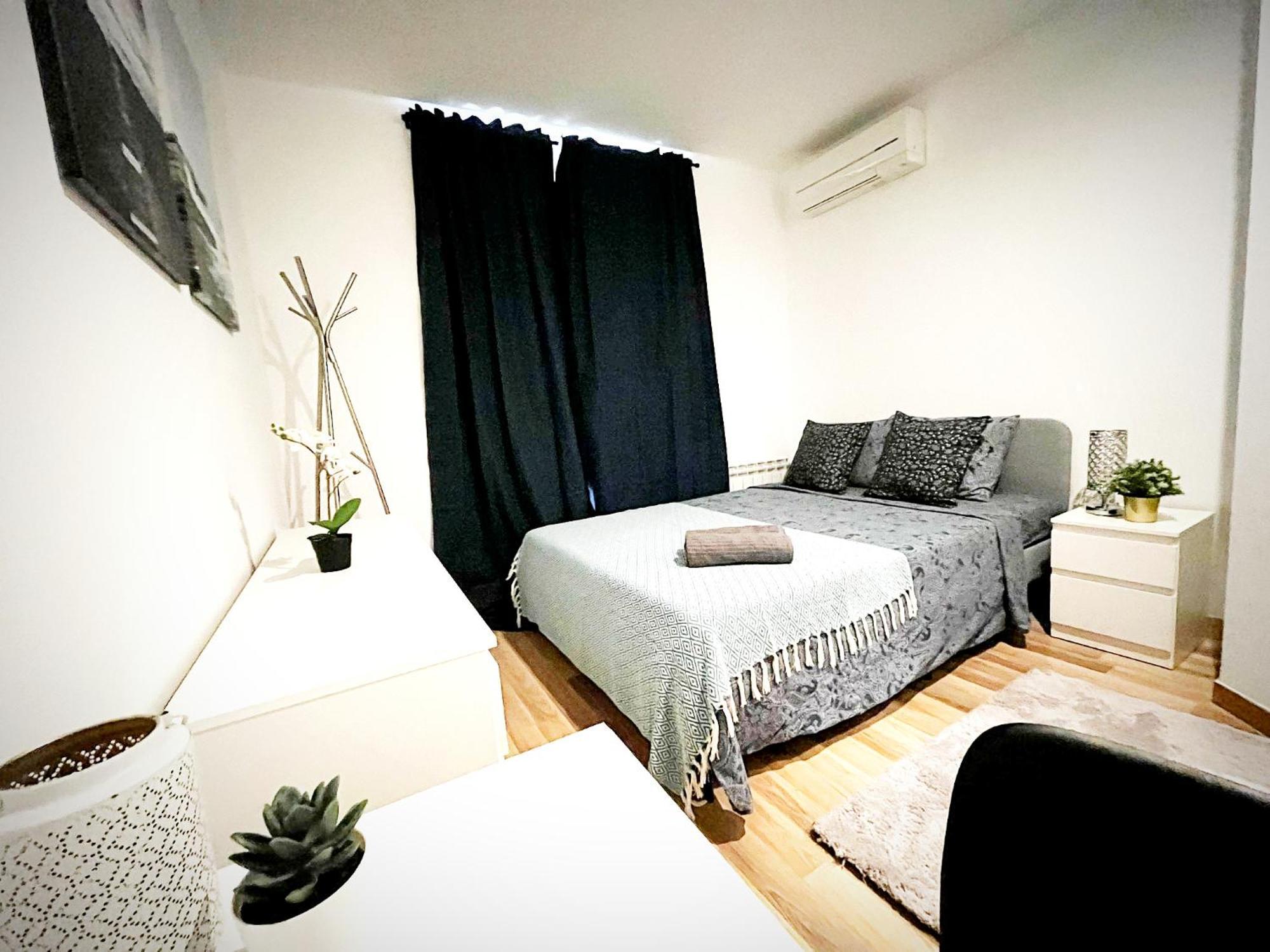 Private Rooms By La Rambla Barcelona Ngoại thất bức ảnh